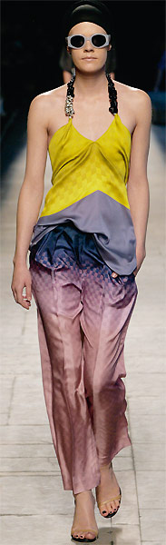 In October 2008 Belgian designer Dries van Noten presented his new spring/summer 2009 collection during the Paris Fashion Week.