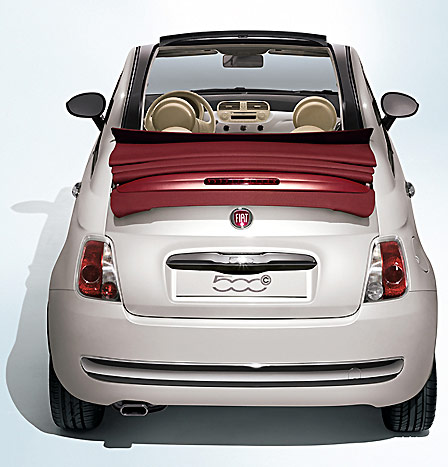 Fiat presents the newest variation - a 'cabriolet' - of the authentic vintage designed Fiat 500, the Fiat 500C, on occassion of the Geneva Motorshow salon-auto.ch from 5th to 15th March 2009. 