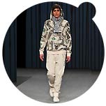 Levi‘s Engineered Jeans celebrates in 2009 10th anniversary with signature ironic pieces such as t-shirts with allover-printed Dollar notes or the American flag in an abstract, new interpretation ... 