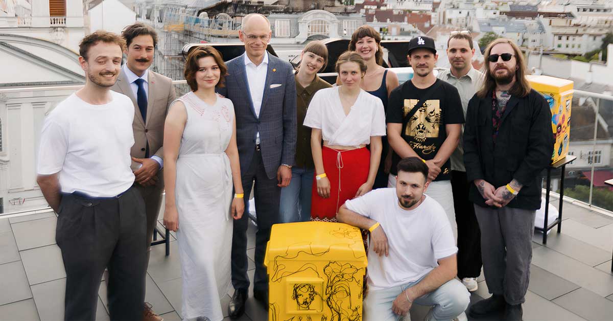Launch of 'Reif für die Gallery' on July 30: Austrian Post CEO, artists, and team present art-transformed mailboxes on the rooftop of Post HQ in Vienna.