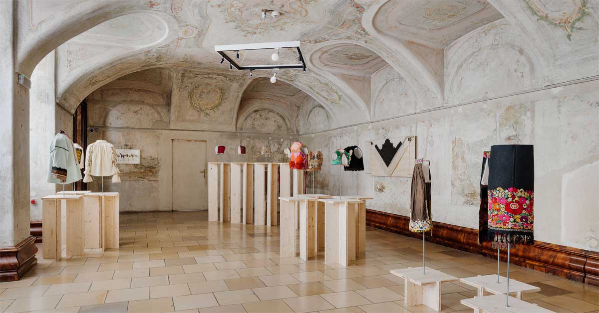 Exhibition view of 'Textile Transfers' at Universitätsgalerie der Angewandten im Heiligenkreuzerhof with historical textiles; photo by Manuel Lopez Carreon.