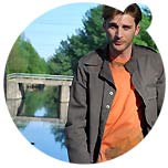 East London based eco-friendly label Credau by award winninig French designer Aude Lesur premieres with a collection for urban dandies with socio-political consciousness in a sourrounding of organic nature "where supernatural vegetation conquers the urban world. ..."