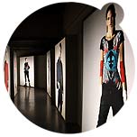 Alexander McQueen and PUMA FW9/10 The sport-fashion apparel FW premiered during the Milan Fashion Week. The collection's constant idea of 'Power' has leaded the designers this season to the theme 'boxing'. The visual icon is the griffin. He signifies power and inner force ...